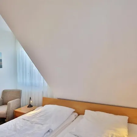 Ruge Bries, Rb16 Appartement